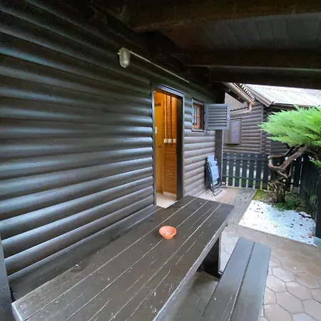 Hiska Nisa Tatil Evi Catez ob Savi